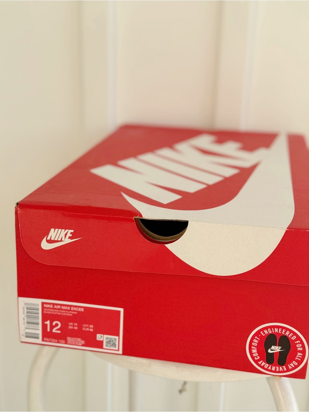 Nike Air Max Men's White and Black Running Sneakers - Picture 7 of 7